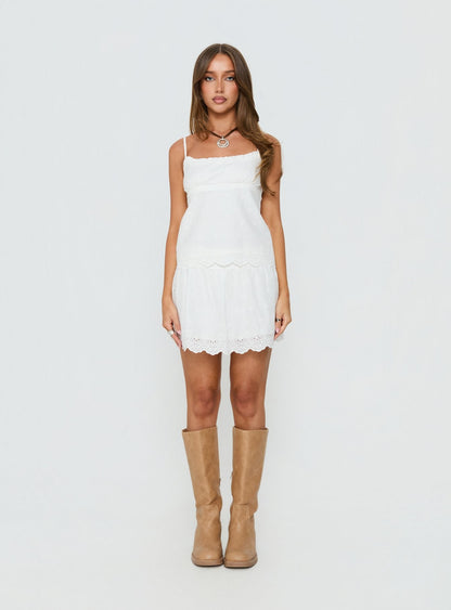 Tiriah Embroidered Mini Skirt White